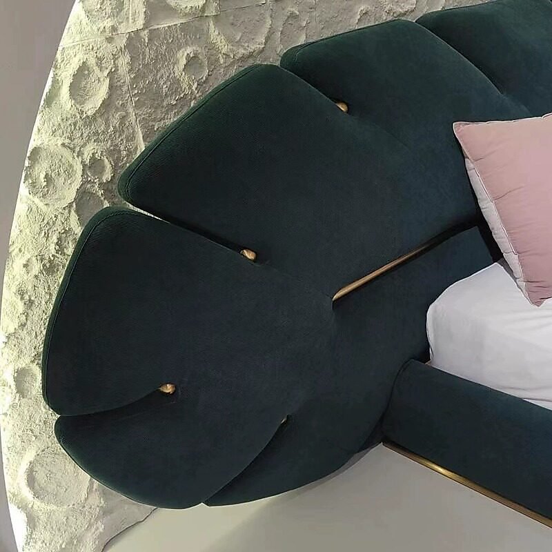 Wide Bed - Image 3