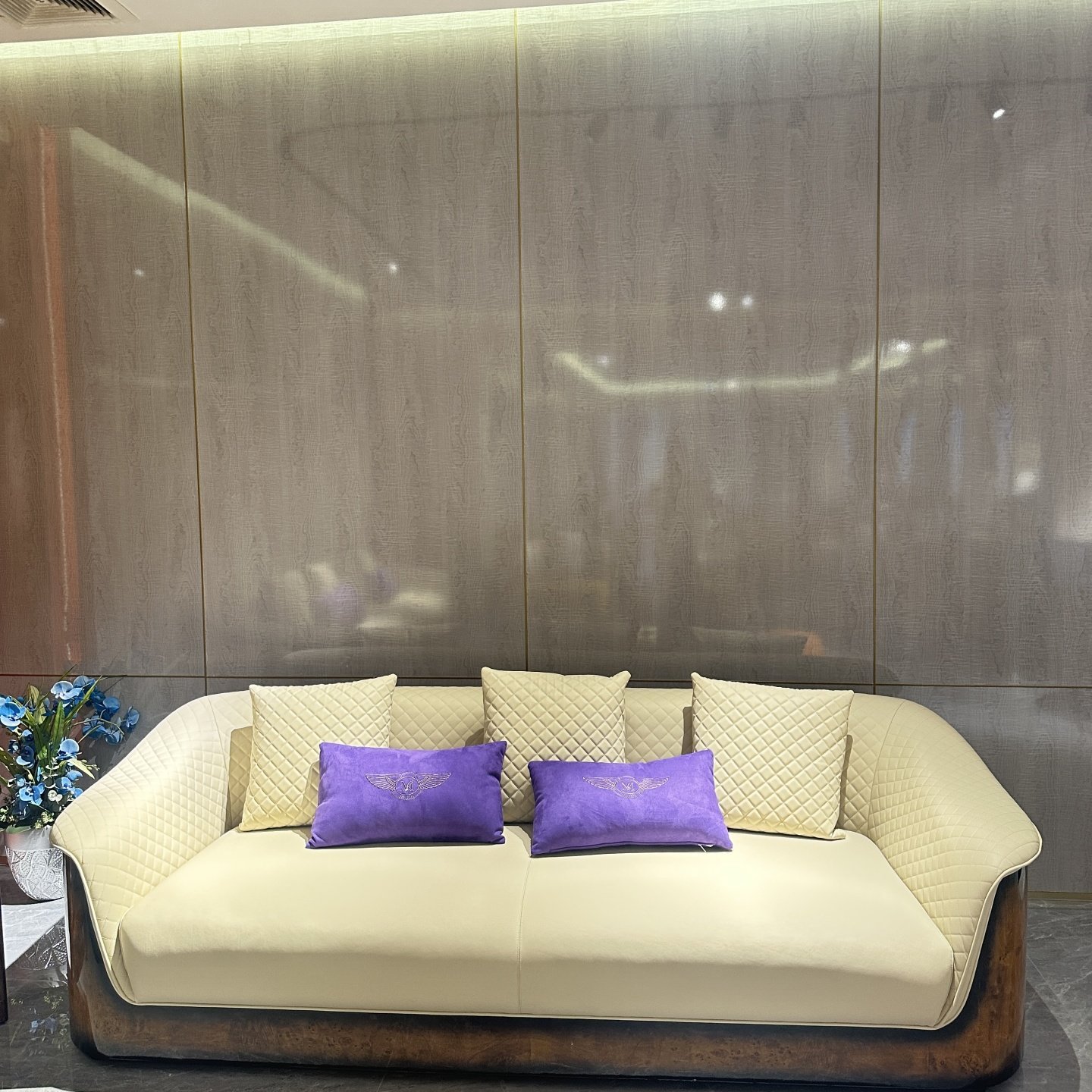 Sofa - Image 2