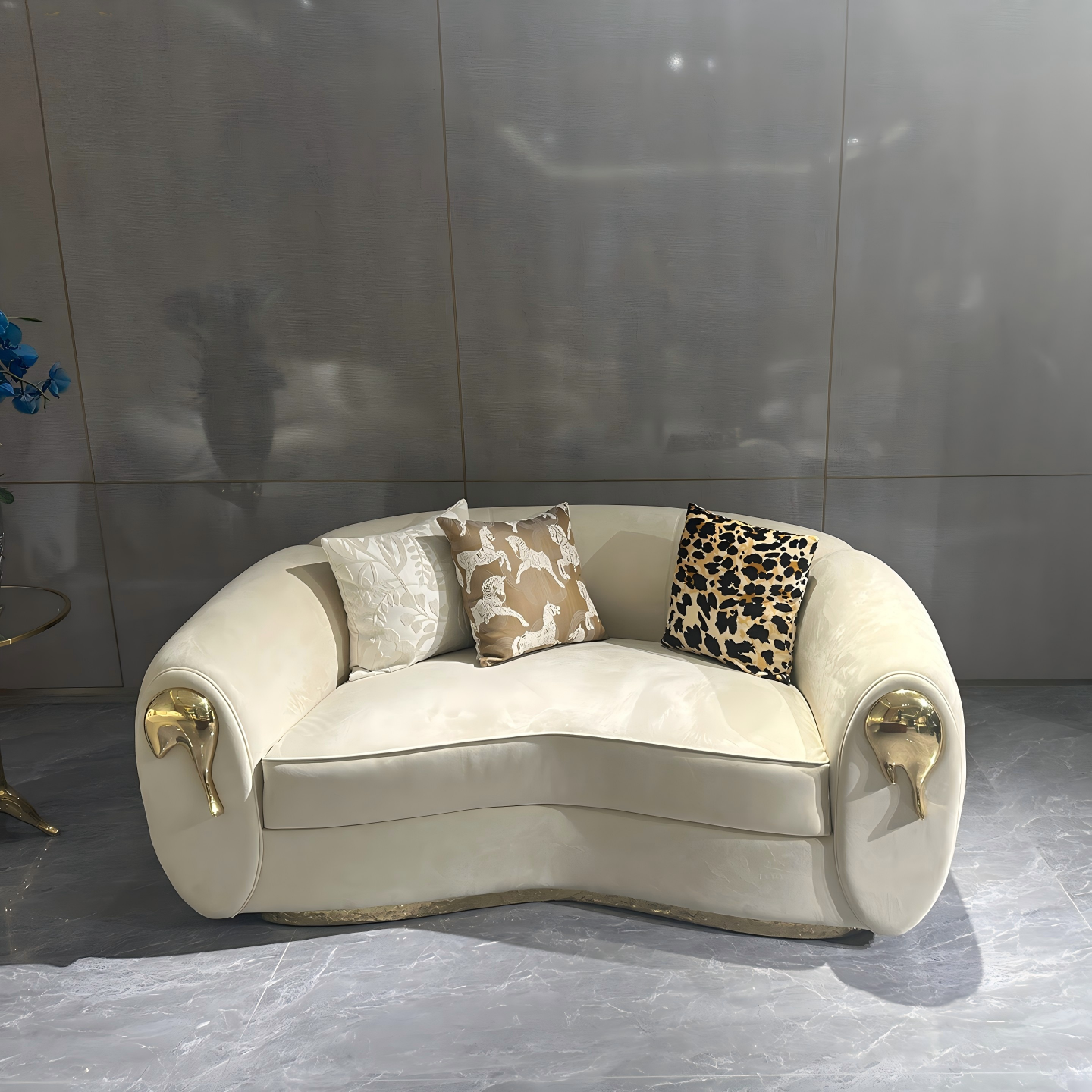 Sofa - Image 3