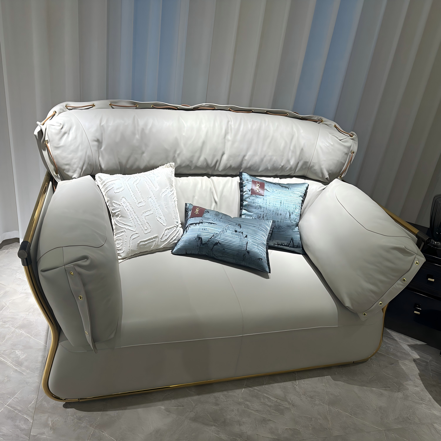Sofa - Image 3