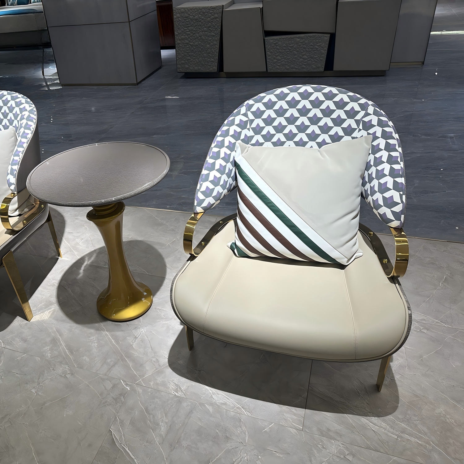 Sofa - Image 4
