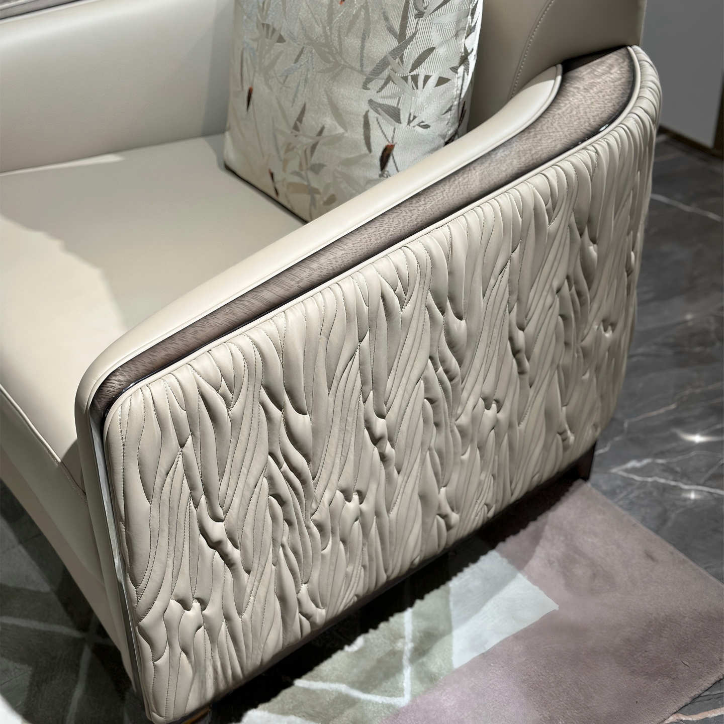 Sofa - Image 3