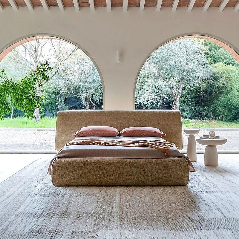 Wide Bed - Image 2