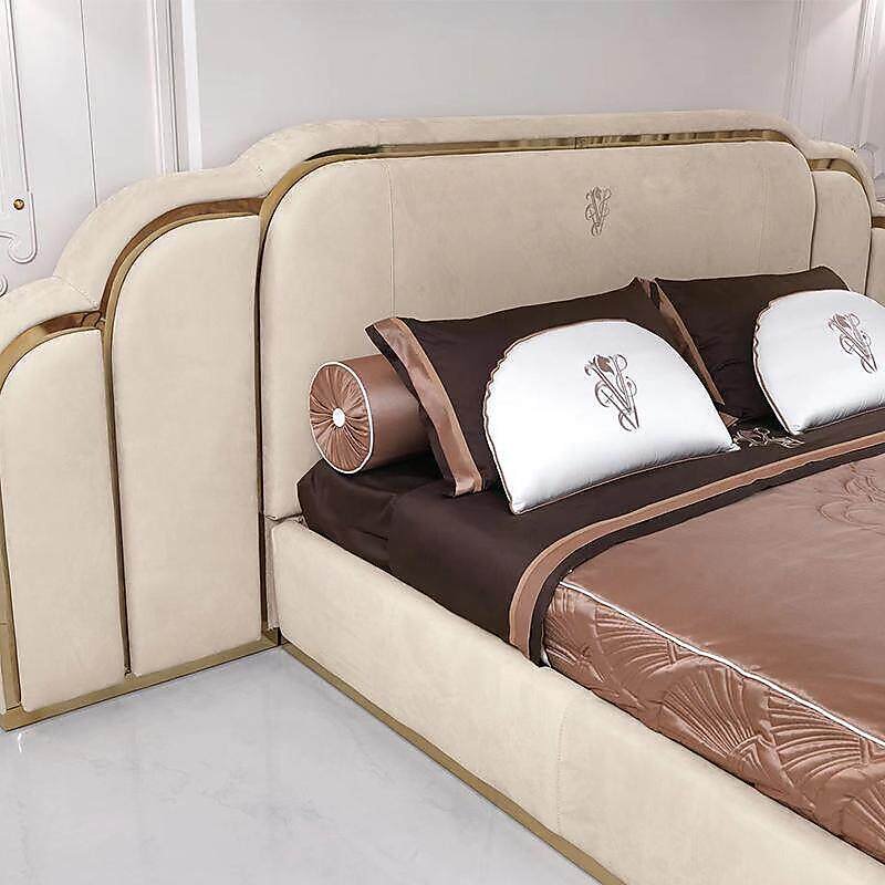 Wide Bed - Image 3